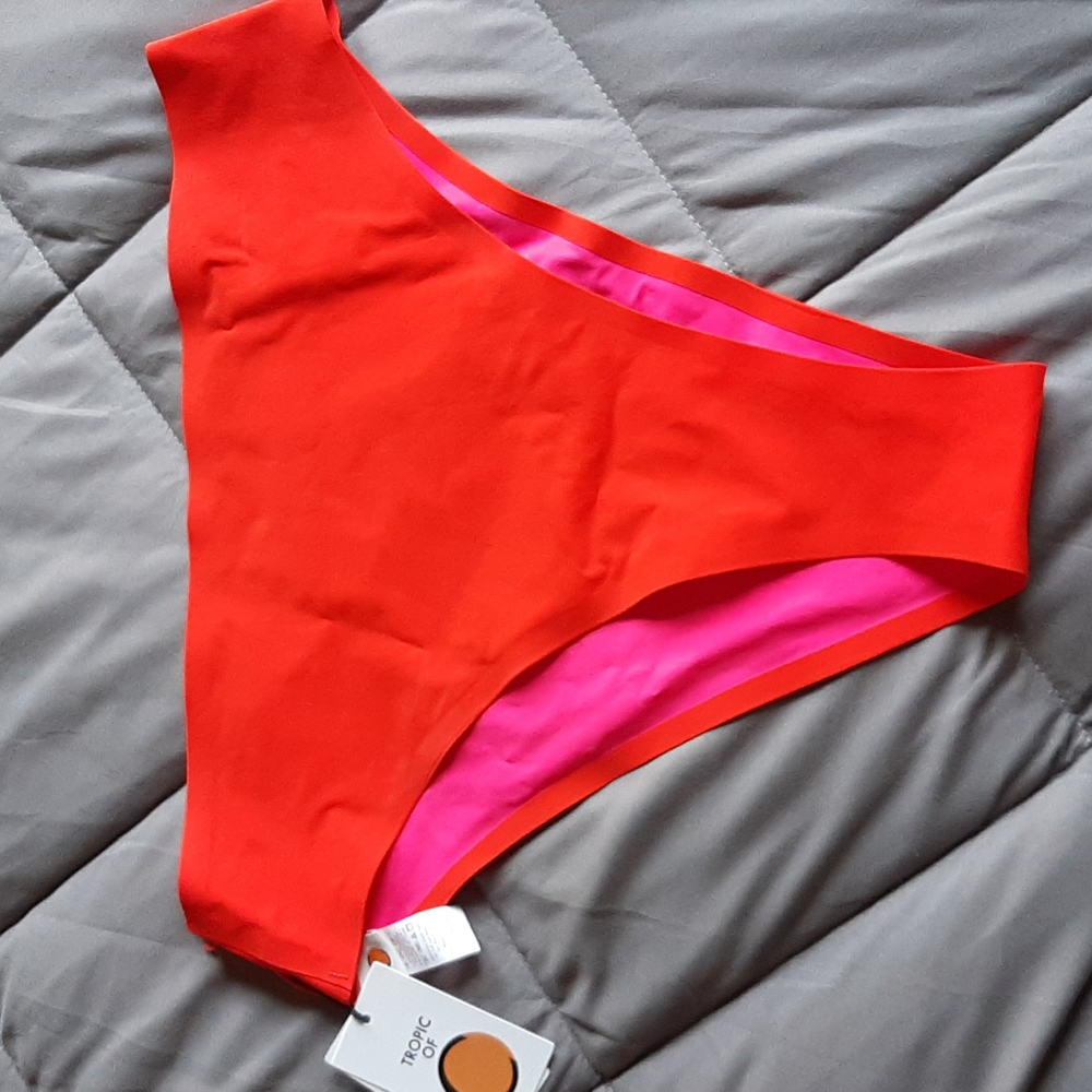 NWT bikini bottom
